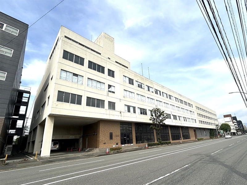 オロシアム5号館｜倉庫｜空とぶふどうさん｜福岡